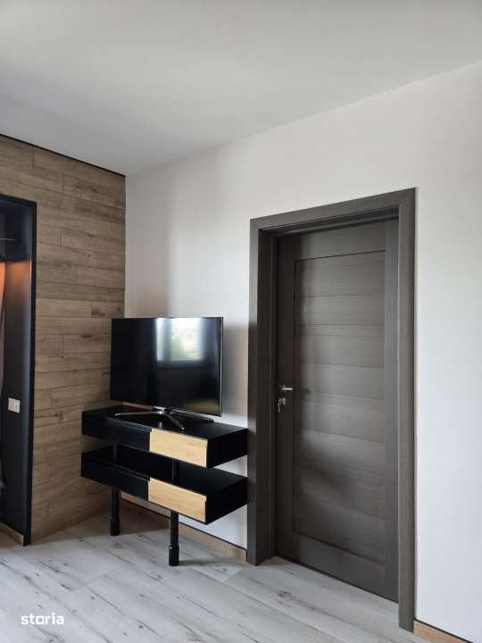 Apartament 2 camere, semidecomandat  , 44 mp– Strada Botizului, etaj-7