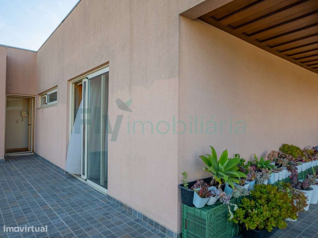 Moradia T3 em Fermentões com Piscina e Zona de Churrasqueira-40