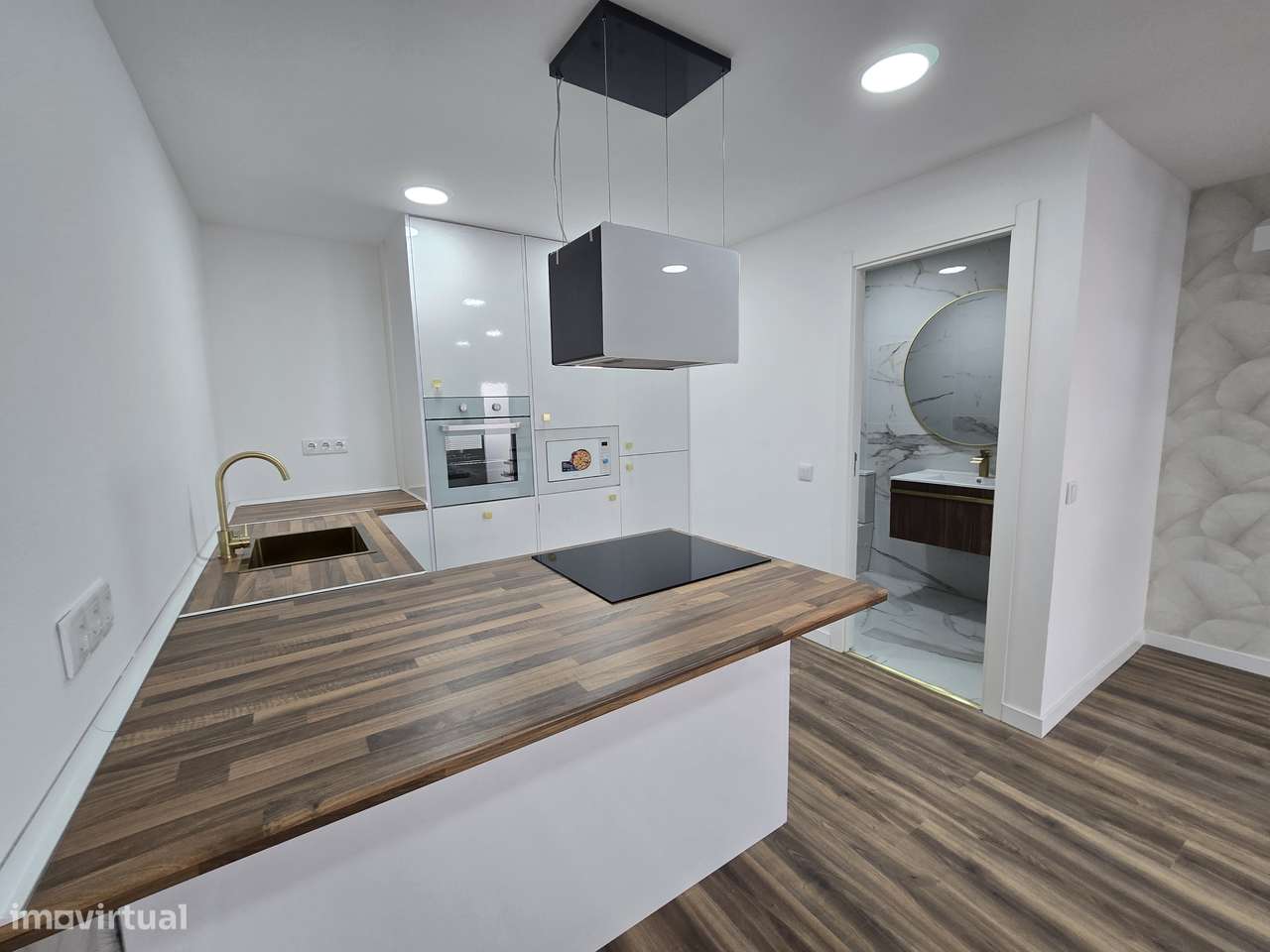 Fantástica Moradia T2 Totalmente Renovada na Zona Histórica de Palmela-6