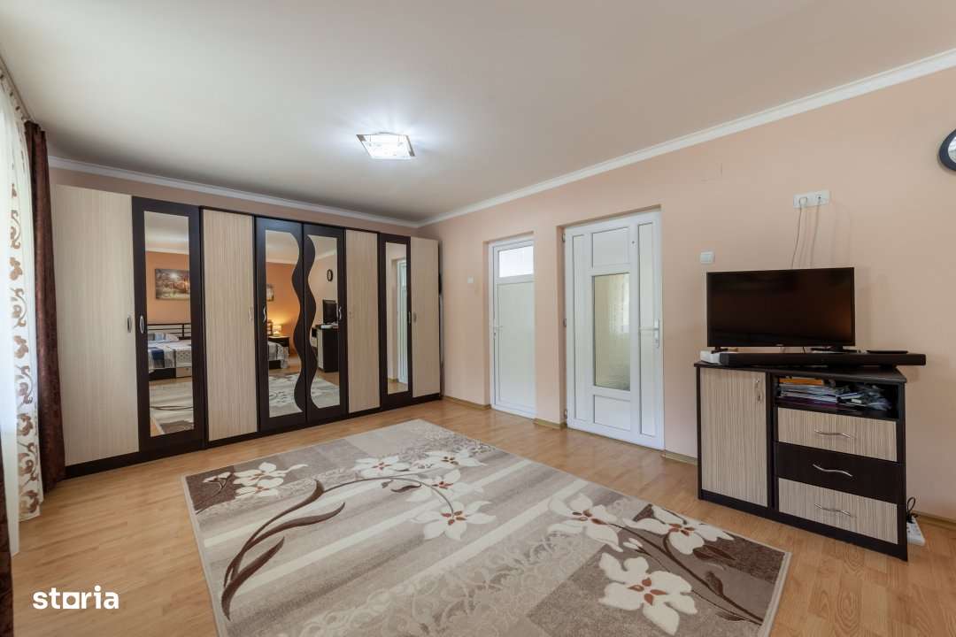 Casa spatioasa P+1E Budeasa -Valea Marului Arges - Imagine principală: 5/19