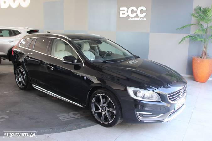 Volvo V60 Cross Country 2.0 D4 Plus Geartronic - 2