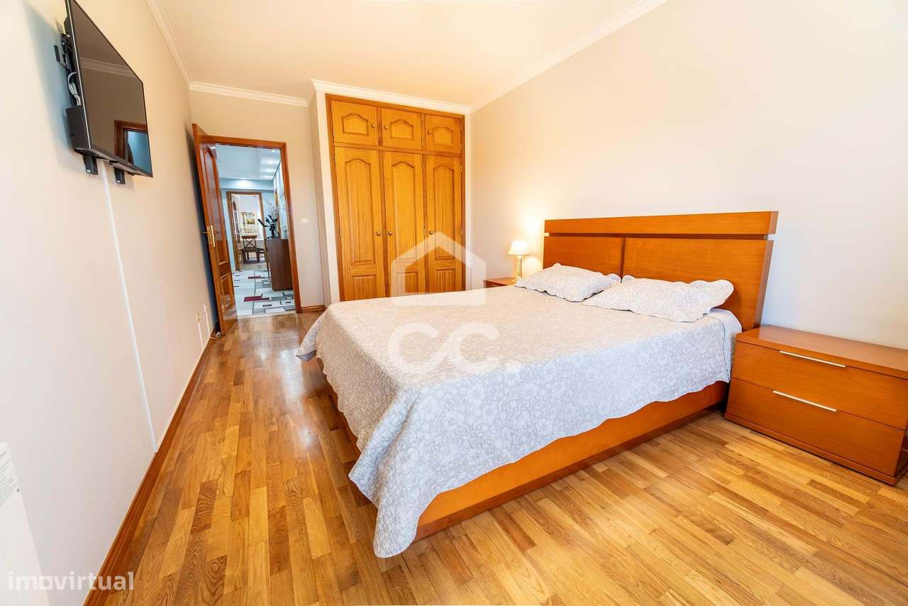 Apartamento T2 no Centro de Cacém-21