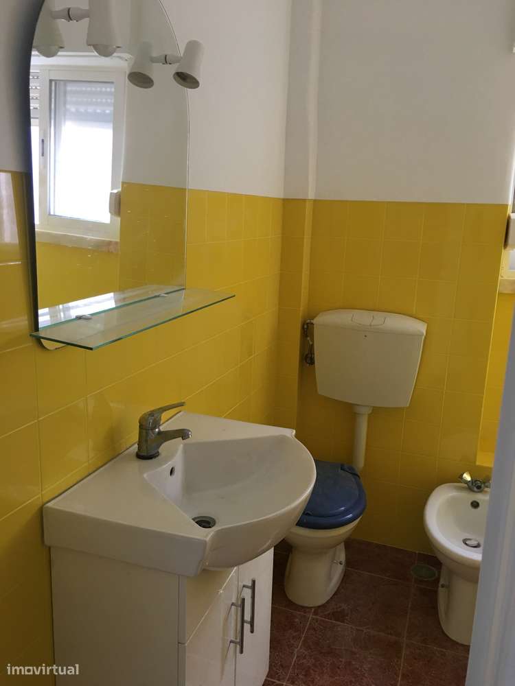 T1 equipado em bairro sossegado - Grande imagem: 4/18