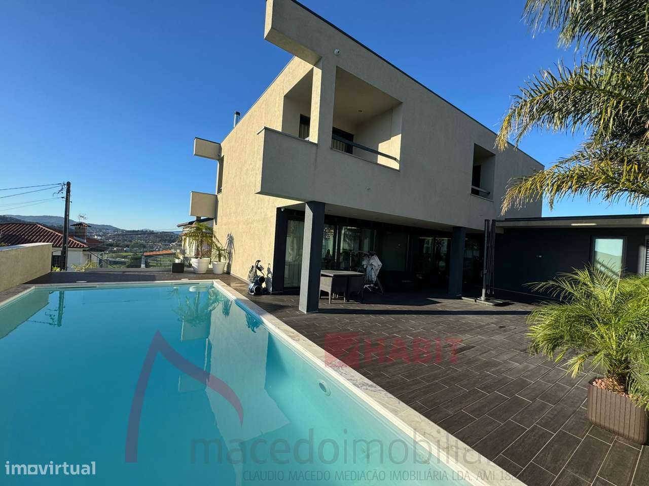 Moradia Isolada T4 com Piscina para venda em Braga - Grande imagem: 1/42