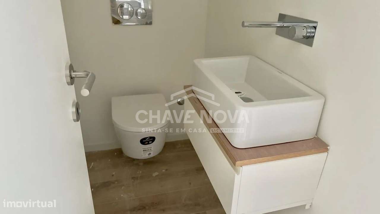 Apartamento T1 Novo c/ lugar de garagem-Oporto Luxury Residences-8