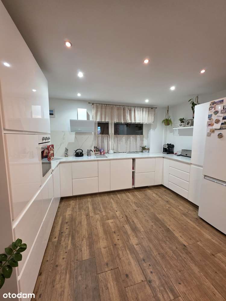 Dom w dobrej lokalizacji - działka inwestycyjna Mikołów Wyzwolenia-0