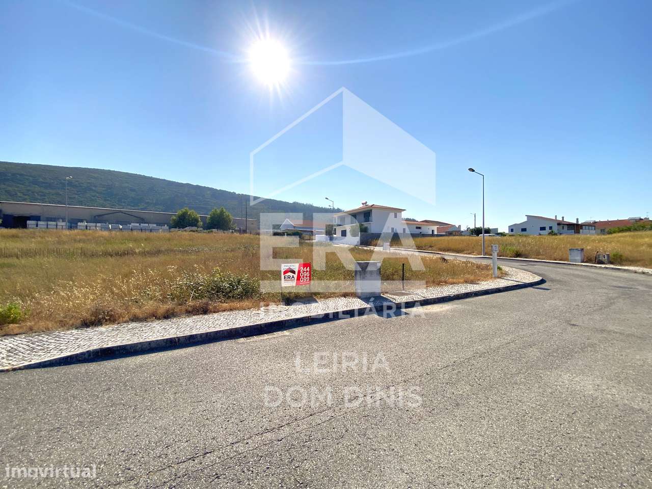 Terreno urbano com projecto aprovado em Porto de Mós - Grande imagem: 3/7