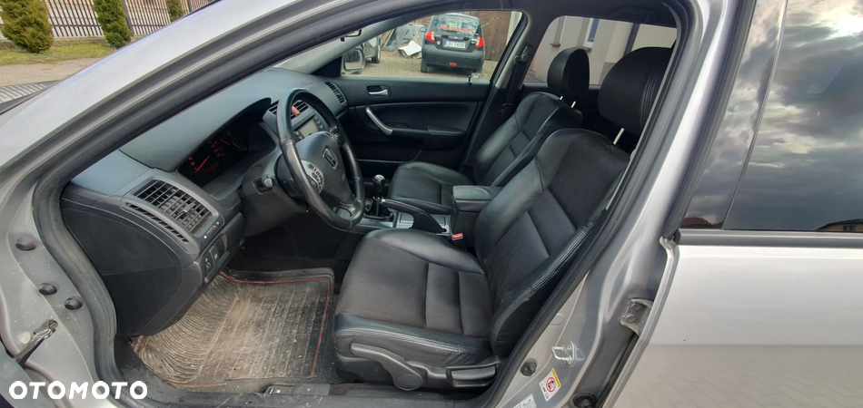 Honda Accord 2.2i-CTDi Sport - 11