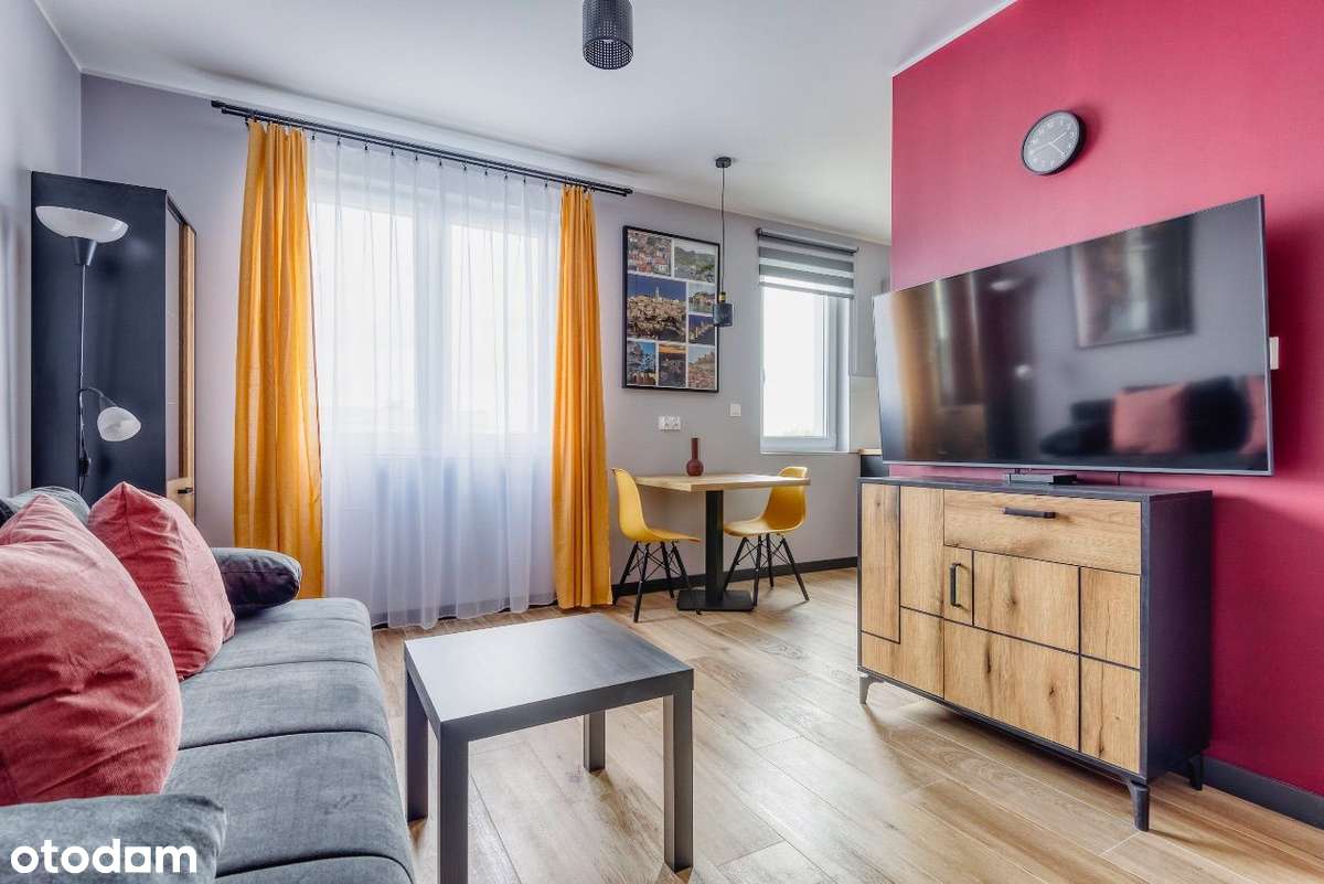 Nowa, wygodna i przestronna kawalerka (PL/ENG/ESP) - Pełny obrazek: 1/20