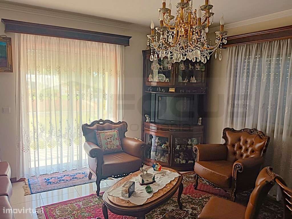 Moradia T4, com espaço exterior para venda Estarreja - Zona central - Grande imagem: 5/32