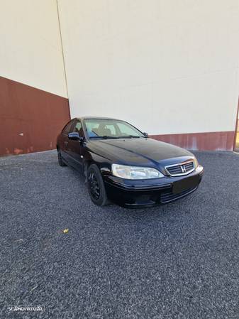 Honda Accord 1.6 LS - 4