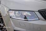 Skoda Octavia Combi 2.0 TDI DSG RS - 10