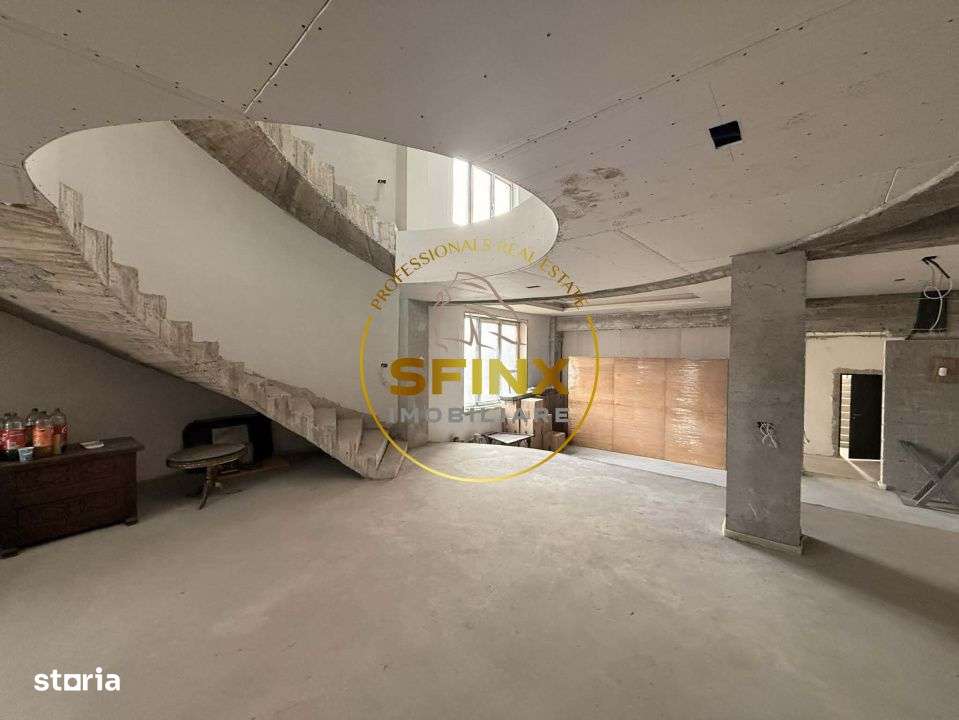 9 camere, piscina exterioara, garaj 5 masini, 516 mp utili, teren 1151-11