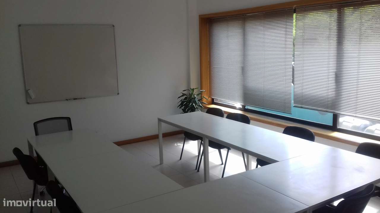 Sala de formação, reunião, workshops - espaço coworking - Grande imagem: 5/6