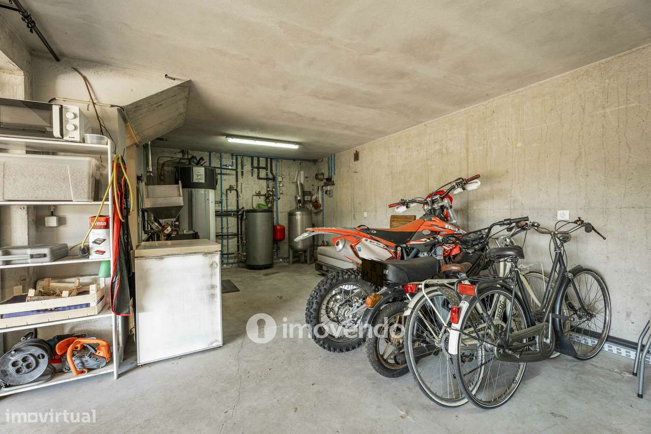 Moradia T3 única, mobilada e equipada, em Cabeceiras de Basto-42