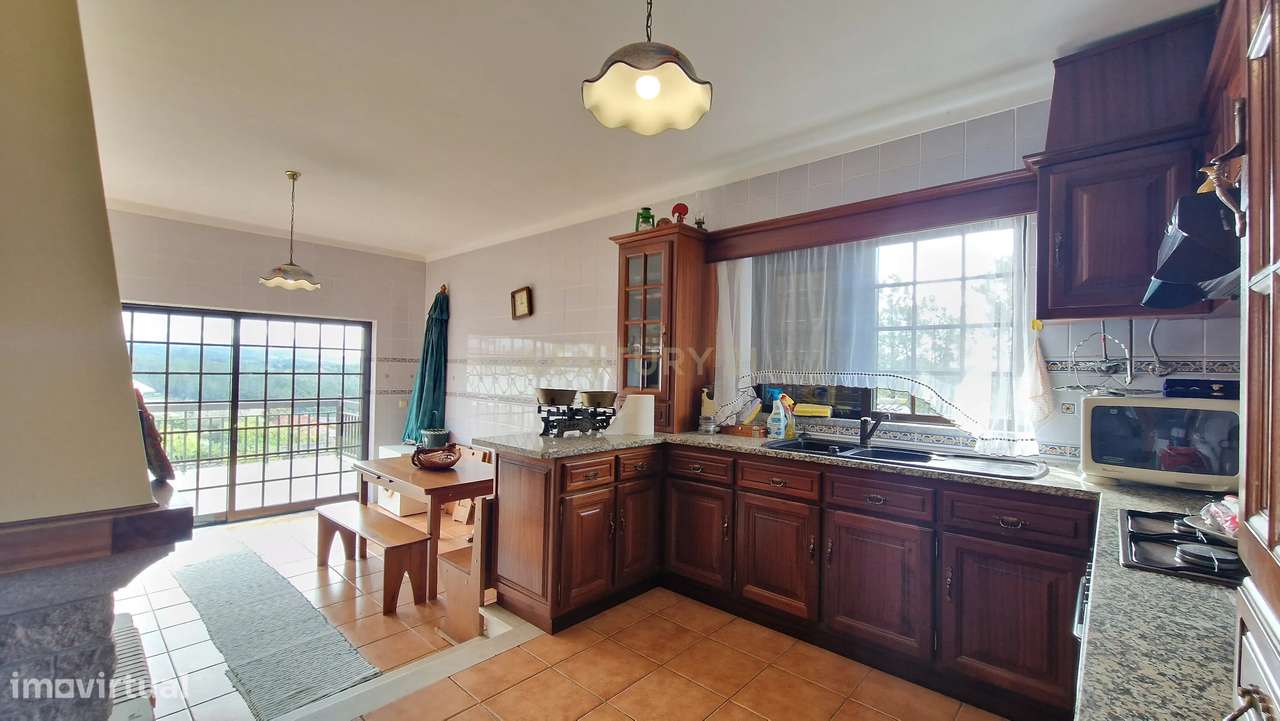 Moradia térrea com piscina e jardim próxima da cidade de Viseu - Grande imagem: 4/18