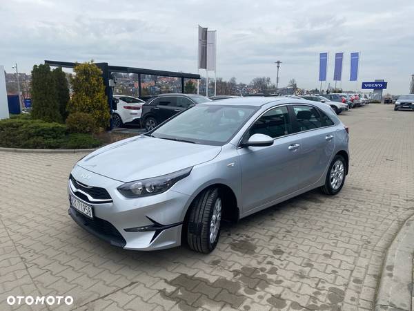 Kia Ceed 1.5 T-GDI M - 4