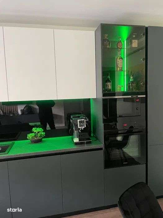 Apartament cu 2 camere, 53 mp, balcon, zona Teilor - Imagine principală: 4/7