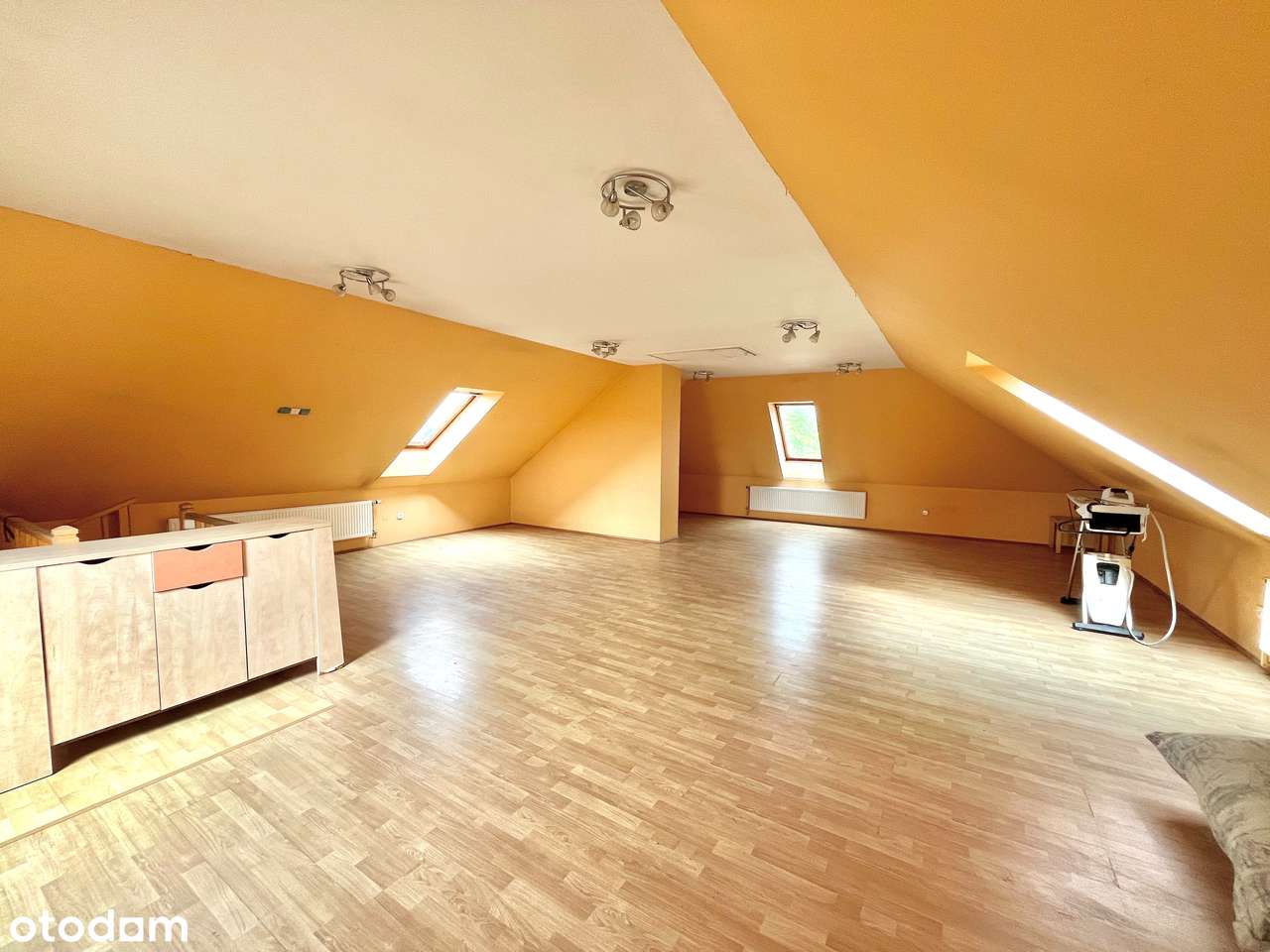 Przestronny dom w Miliczu przy ul. Jaworowej 270m2 Kwatery pracownicze-17