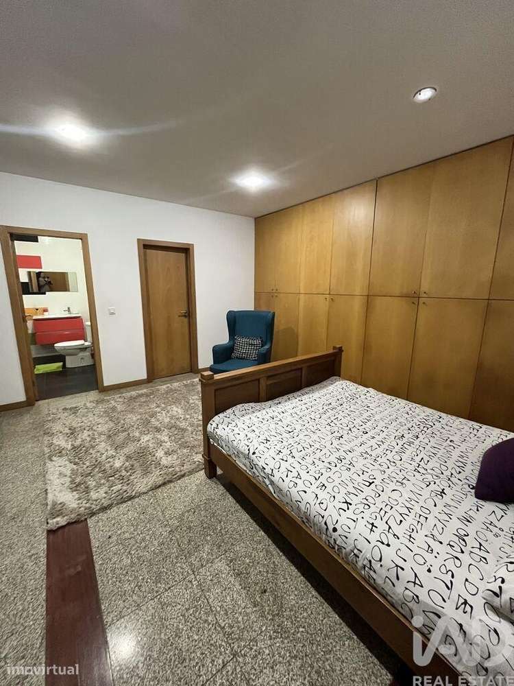 Moradia geminada T4 em Gondomar, Valbom e Jovim de 284 m2 - Grande imagem: 4/39