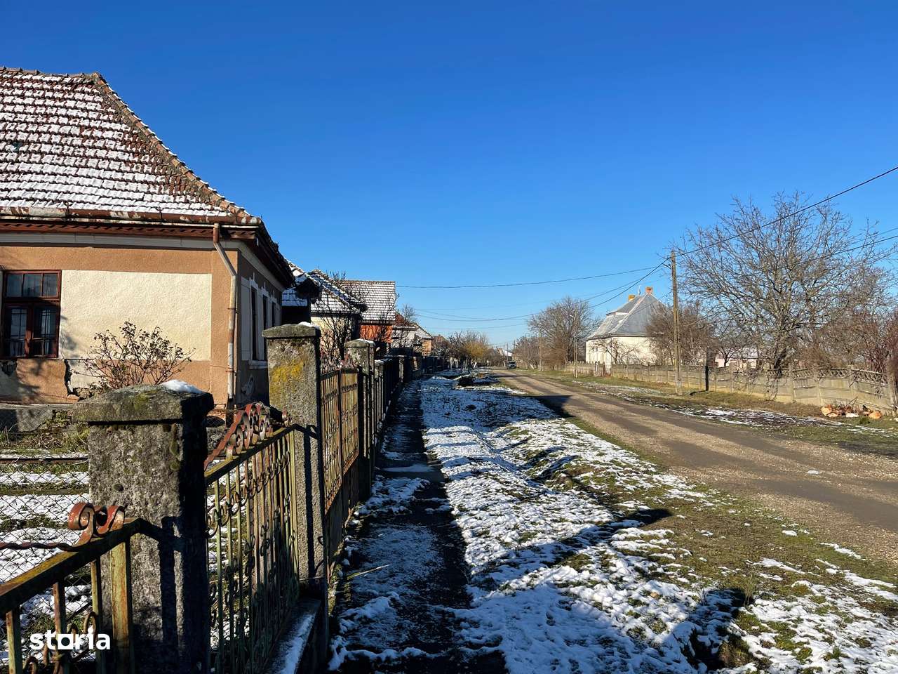 Casa batraneasca,Teren 5062 mp,Apateu-4