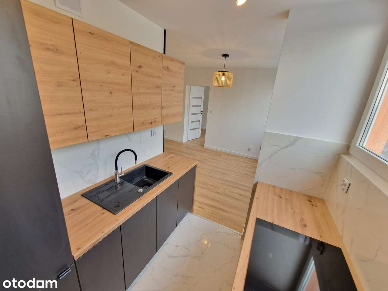 2 pokoje, balkon, winda, piwnica - po generalnym remoncie, blisko UE - Pełny obrazek: 3/10