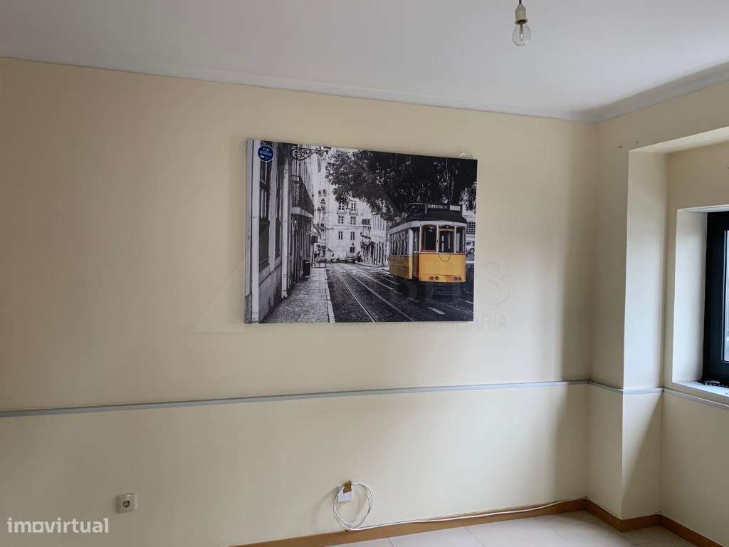 Andar Moradia T2 Renovado - Grande imagem: 5/28