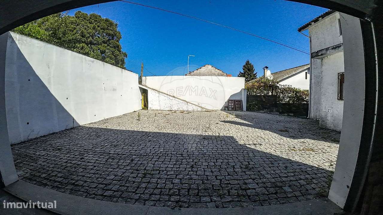 Moradia T5 para venda-10