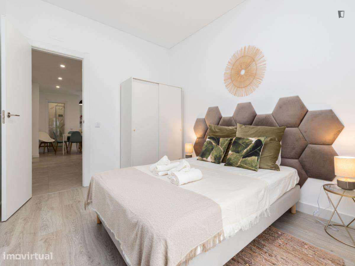 Apartamento com 3 quartos - localizado em Faro - Grande imagem: 2/9