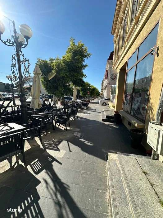 Proprietar,vand spatiu comercial 300mp -centrul istoric/zona pietonala-4
