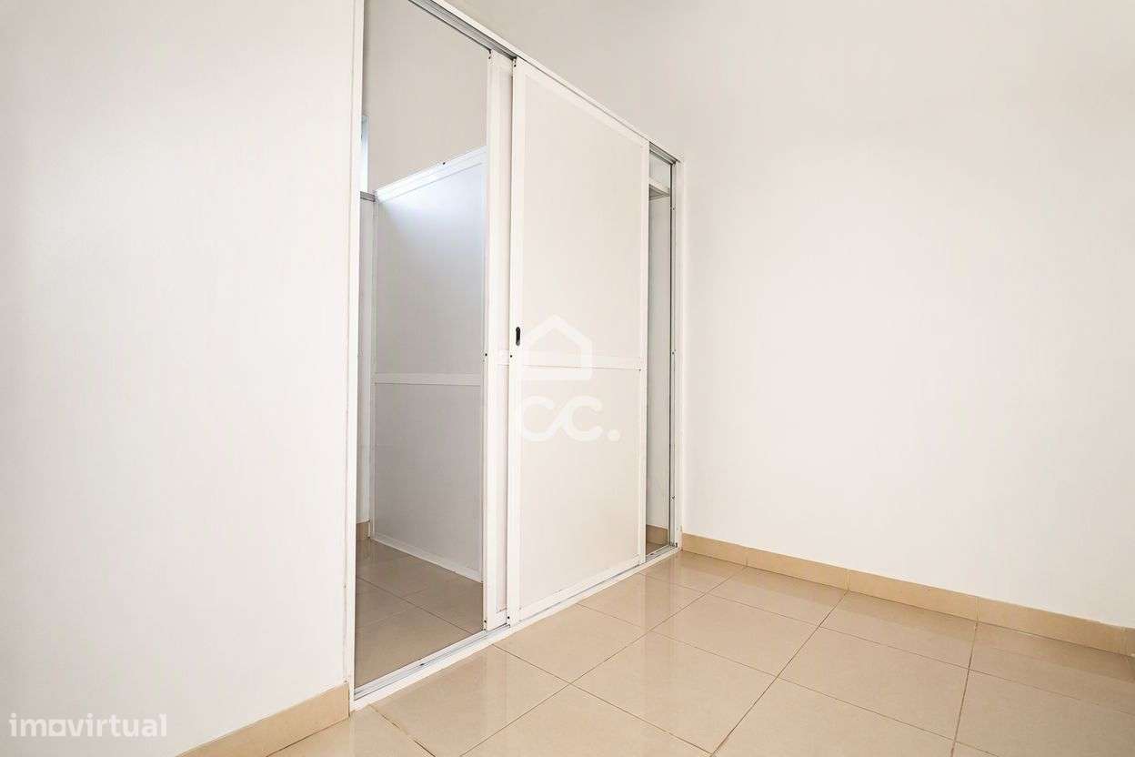 LOJA PARA ARRENDAMENTO – CENTRO DE AVELAR, ANSIÃO-4