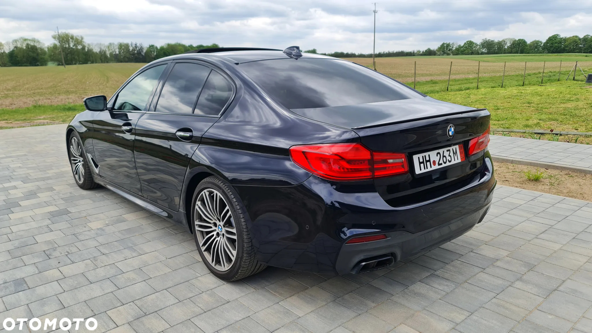 BMW Seria 5 M550i xDrive sport - 3