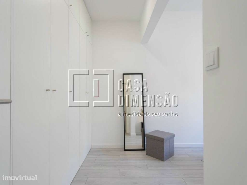 Apartamento T3 em Benfica, com Varandas, Totalmente Mobilado e Pron...-32