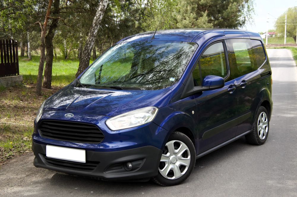 Ford Transit Courier 2016