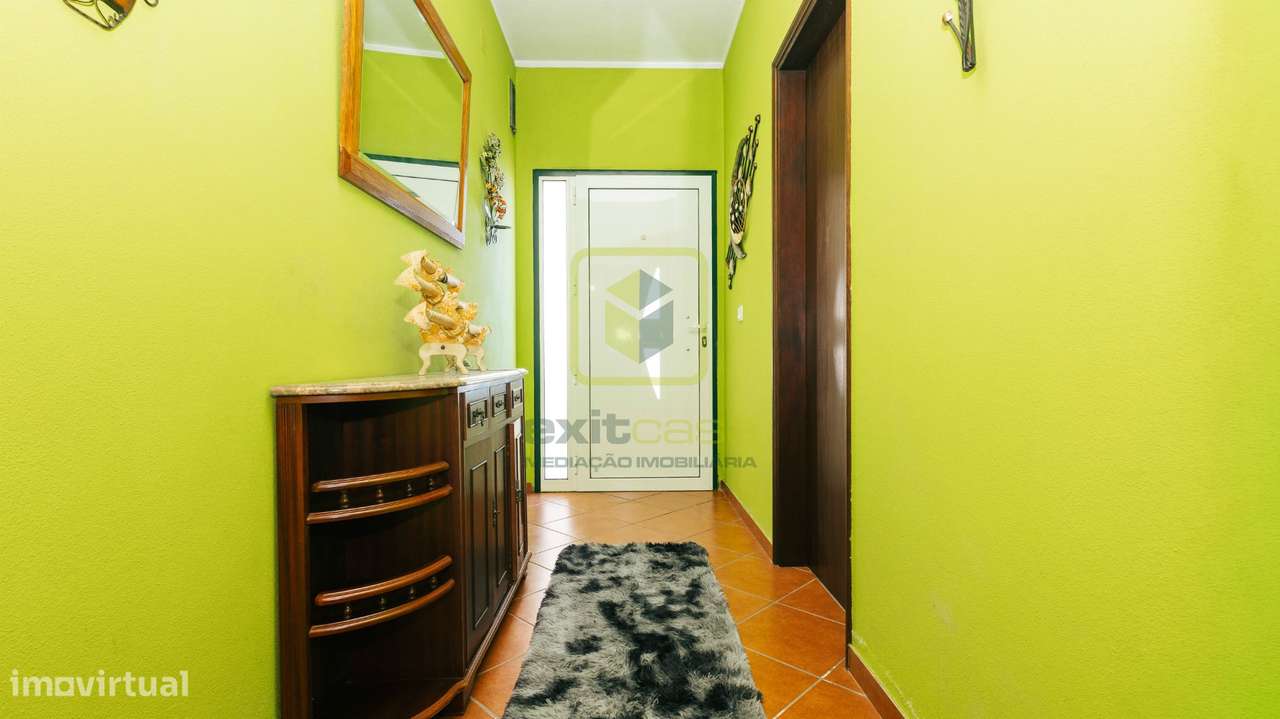 Moradia T4 com Pátio e Churrasqueira - Grande imagem: 5/48