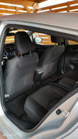 Toyota Prius Hybrid Comfort - 26