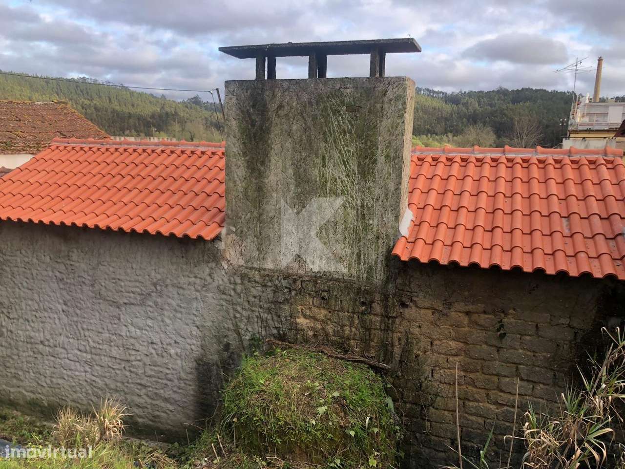 Moradia T7 em Coimbra para restaurar-14