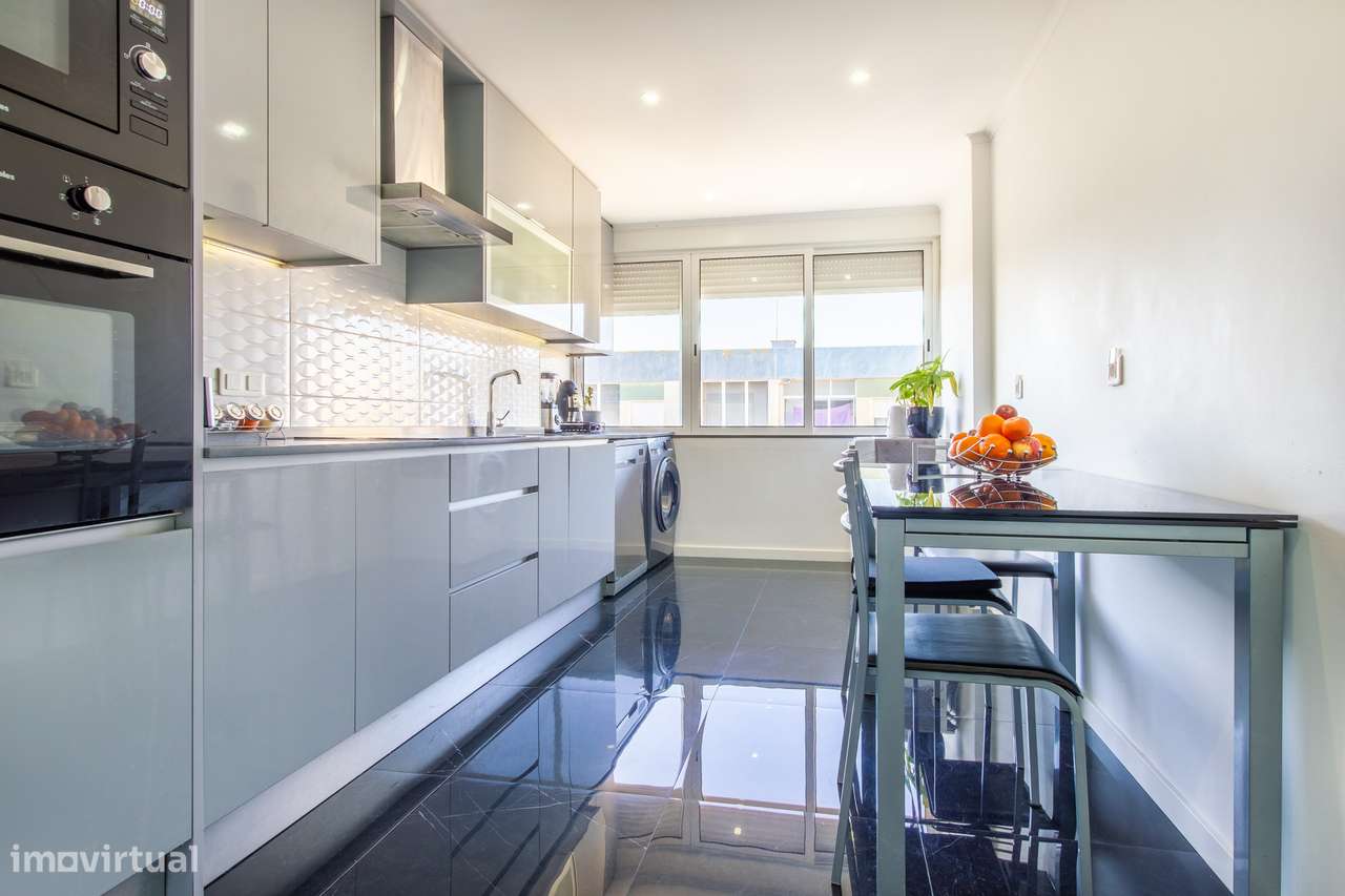 Apartamento T2 Remodelado em Almada - Grande imagem: 4/21
