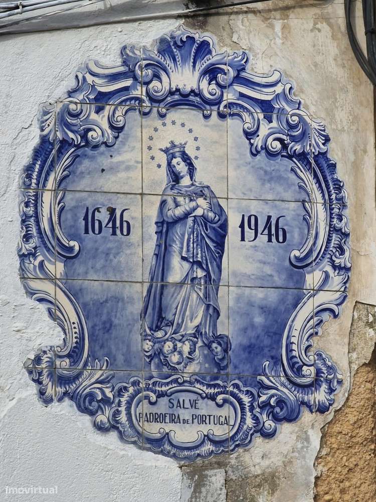 Moradia c/ pátio para restauro no Centro de Ovar-20