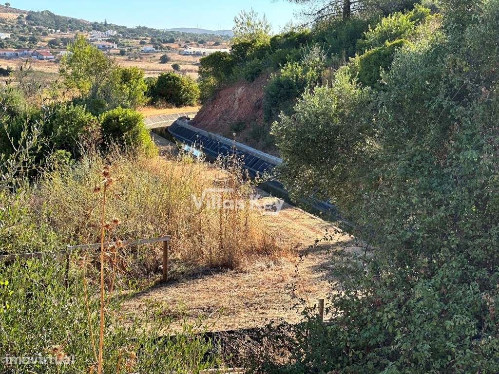 Terreno com água e luz, projeto para construir 60 m2 Odiáxere, Lagos. - Grande imagem: 4/23