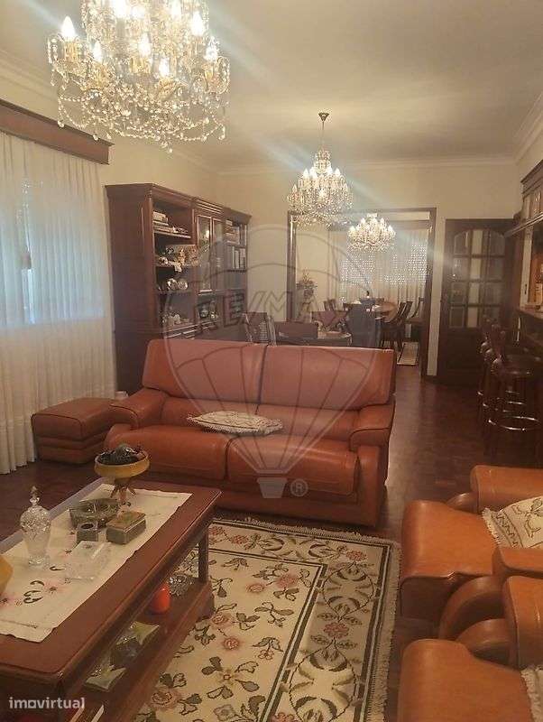 Moradia T5 para venda-7