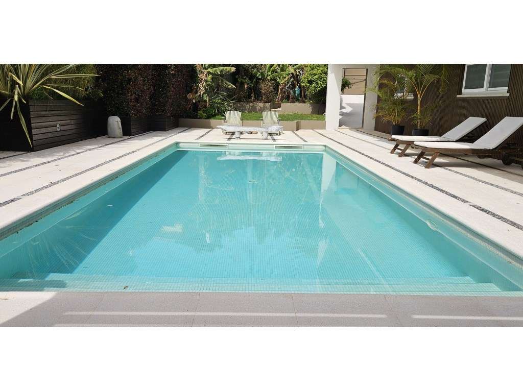 MORADIA DE LUXO NO CENTRO DO ESTORIL-45