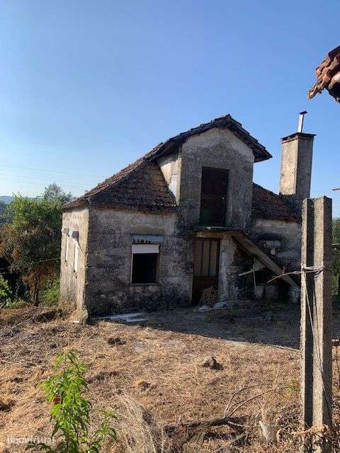 Quinta do Barreiro com 2 Casas para Recuperar-23