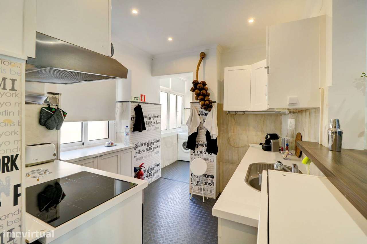 T2 renovado e mobilado em Campo de Ourique - Grande imagem: 5/40