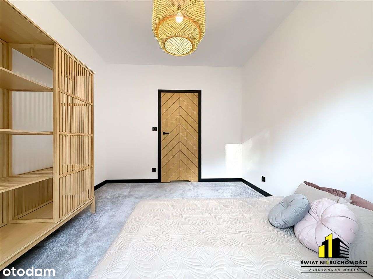 Nowoczesny dom parterowy w malowniczej Istebnej.-11