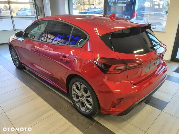 Ford Focus 1.0 EcoBoost mHEV ST-Line X - 14