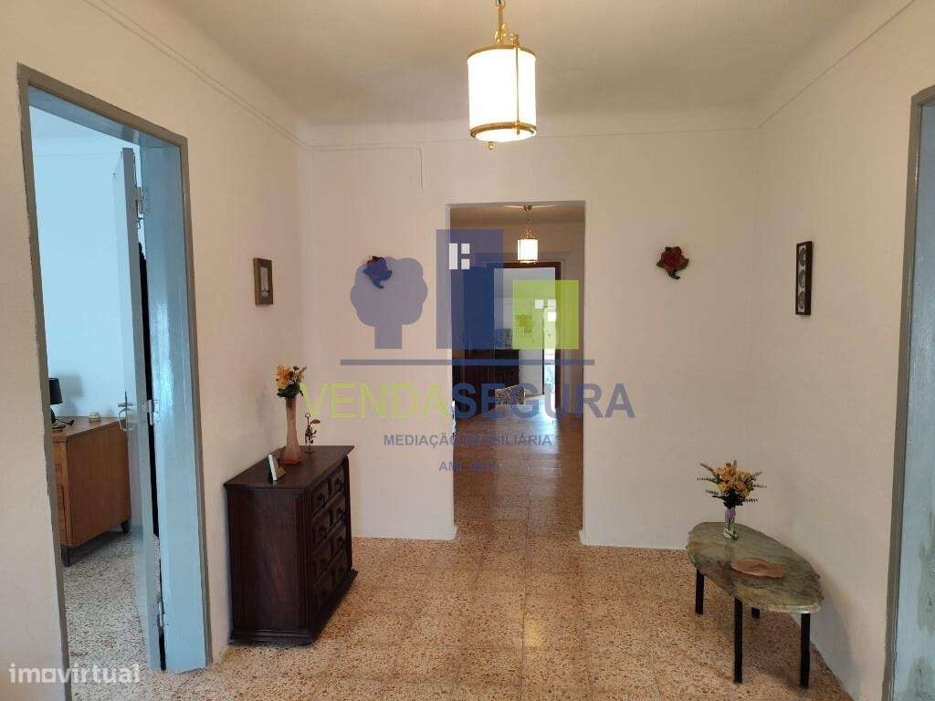 Moradia R/C T4 com quintal | Santo Amador - Grande imagem: 5/24