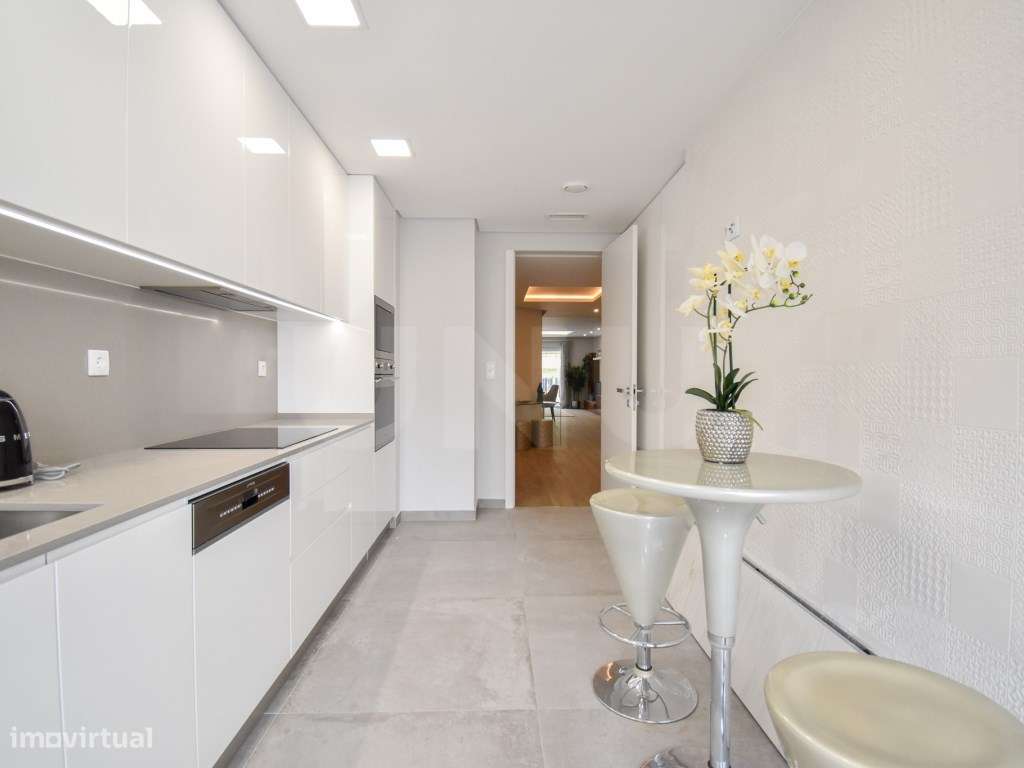 Apartamento T3 para venda na Quinta das Marianas, em Carcavelos. - Grande imagem: 2/31