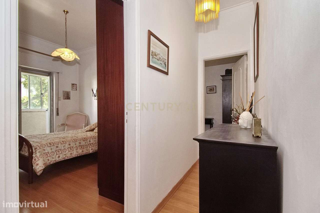 Apartamento T3 com 2 casas de banho em Barcarena – Pronto a habitar-8