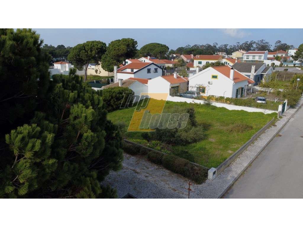 Terreno urbano perto do mar e lago em Sesimbra-17